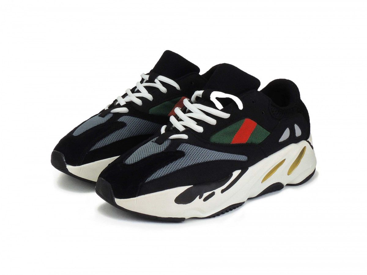  Adidas Yeezy Boost 700